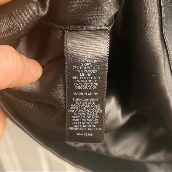 Black sequin cocktail dress - Picture 4 of 6